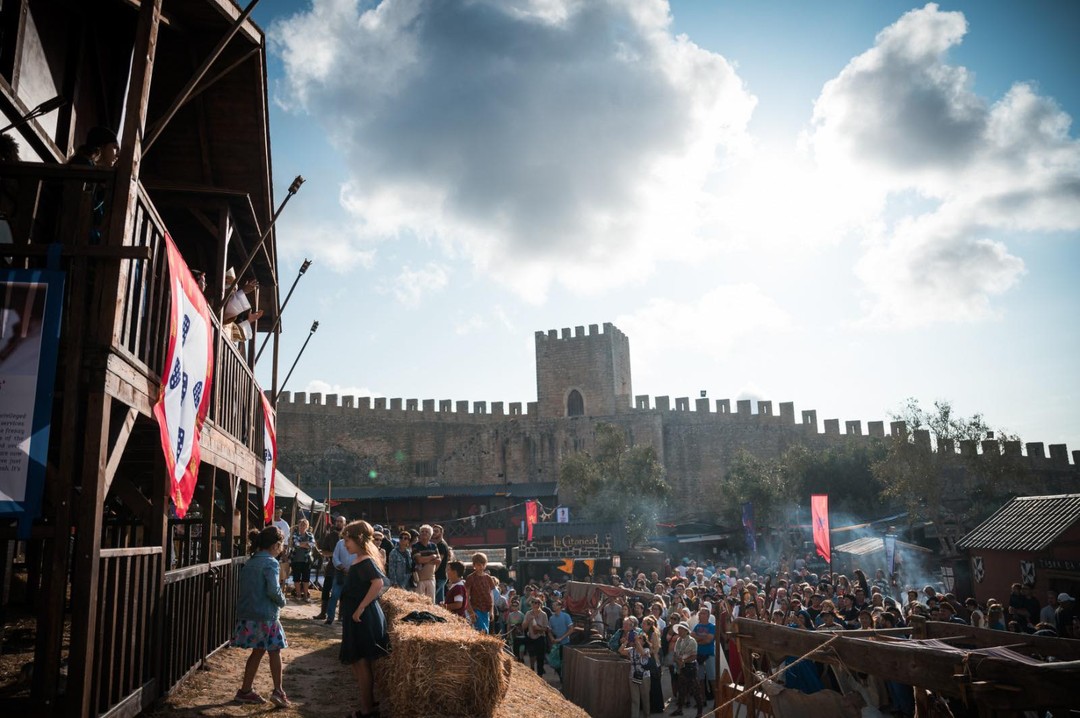 Una foto del mercado medieval de Óbidos